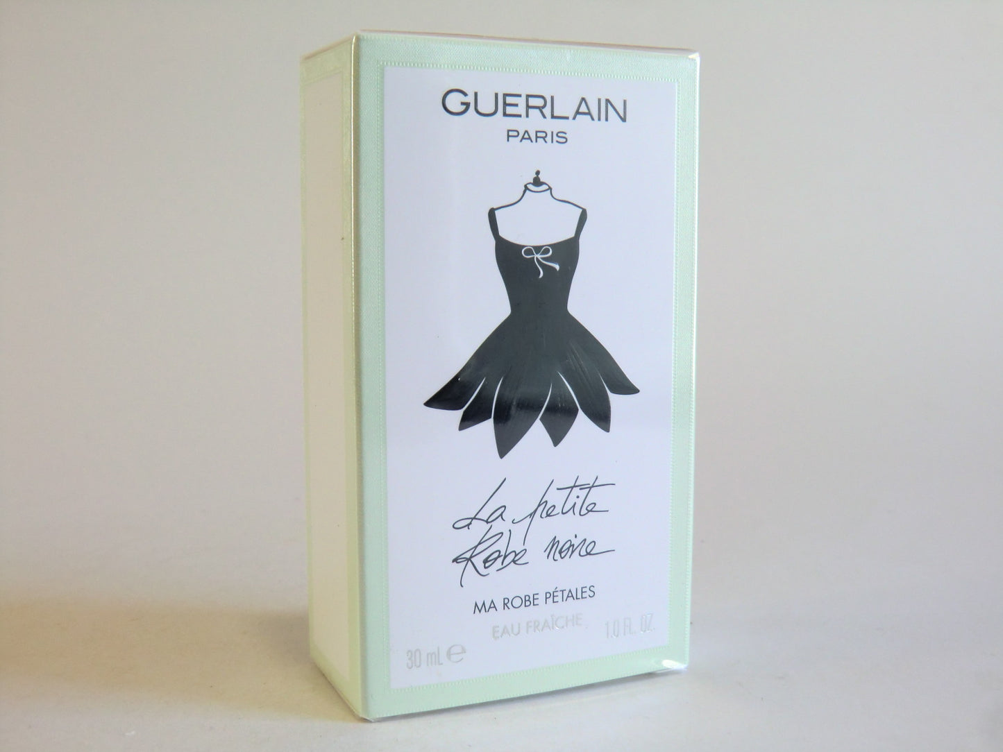 Guerlain - La Petite Robe Noire Eau Fraiche Ma Robe Petales EF Vap
